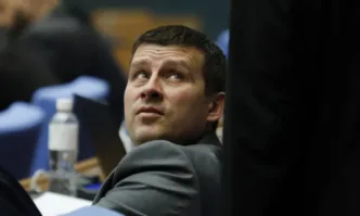 Председателят на парламентарната група на Величие Ивелин Михайлов потвърди че