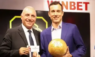 Има и такива хора не знаят снощи да се