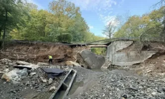 Мост се срути в близост до Царево