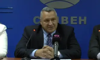 Кандидатът за кмет от ПП ДБ в Сливен предизвика огромен скандал