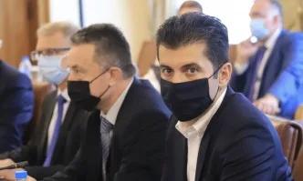 Стефан Ташев: Нотариусът, заверил документите на Кирил Петков се намира на адреса на Да, България