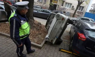 Борба за паркомясто: Шофьор обърна автомобил в София