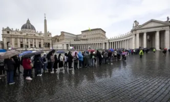 Ватикана съобщи че около 61 000 души вече са отдали
