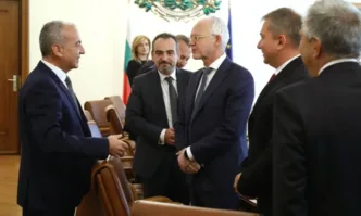 Служебното правителство продължава да работи за сигурността в доставките на