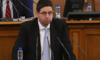 Петър Чобанов пред Tribune: Рисковано да се приема бюджет без да има ясно политическо мнозинство, което да носи отговорност