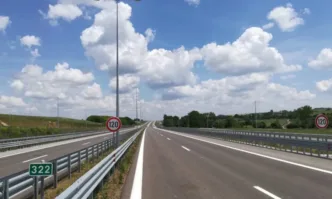 Около 100 км от тези участъци на които са извършени