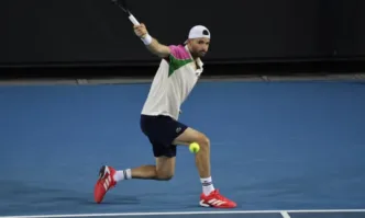 Българинът в опит да детронира защитаващия титлата си в Индиън