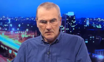 От Фейсбук профила на журналиста Иван БакаловБях при Веселин Дремджиев