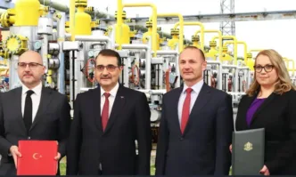 През последните години заради политическата криза и разделението на българското