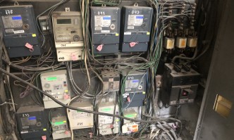 Кабинетът компенсира само ЕРП тата за огромните сметки докато общини бизнеси