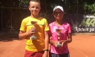 Павел Маринов и Ива Иванова – шампиони на Държавен турнир до 14 г. във Варна