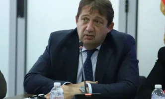 Шишков приема пътните строители в понеделник, търси решение и за Струма