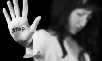 60 годишният извършител е задържан за срок до 24 часа50 годишна жена