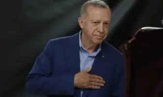 Президентът Реджеп Тайип Ердоган изпревари своя съперник при преброени над