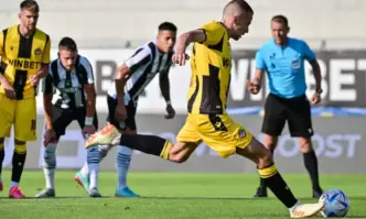 Локомотив Пловдив и Ботев Пловдив завършиха наравно 1 1 в градското