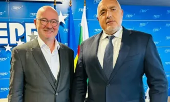 Лидерът на ГЕРБ Бойко Борисов разговаря с новия директор на