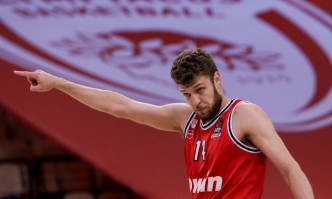 Часове след като вдигна Купата на Гърция с Олимпиакос Александър