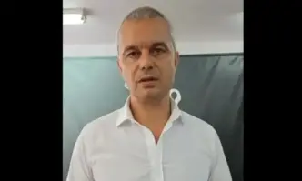 Възраждане подава сигнал до прокуратурата срещу повече от 800 учители, обявили се против ЛГБТ поправките