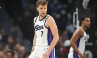 Спортист №1 на България Александър Везенков се завърна игра и