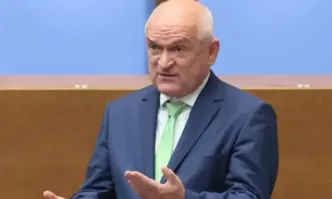 Искам да отчета че си свършихме работата като служебен кабинет