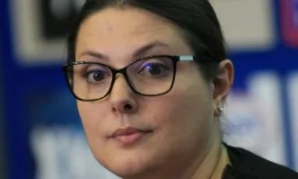 Социалният министър Деница Сачева представи официално новата си заместничка Адриана Стоименова
