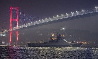 Турция затваря проливите в Черно море за военни кораби на Русия