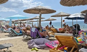 Гръцките хотелиери съобщават за масово анулиране на резервации в резултат на напрежението в