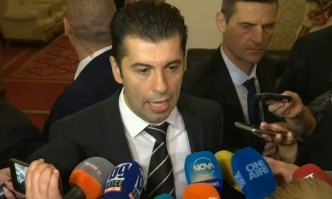 Премиерът отрече адвокат Борис Георгиев да му е подсказал да