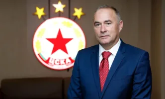 Новият спортен директор на ЦСКА Бойко Величков започна с промените