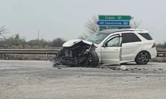 Катастрофа със сериозни материални щети е станала на източния обходен