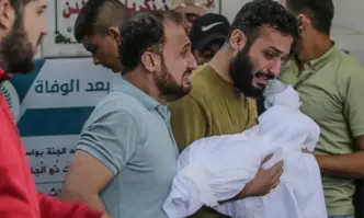 Болниците в Газа затварят отделенията си като засега остават спешните