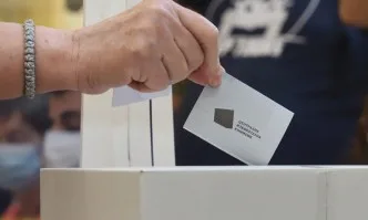 На 14 ноември ще гласуваме на една машина с една смарт карта