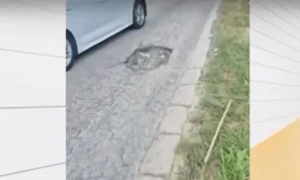 Абсурден случай от пътя Осина – Сатовча: Глобена с 200 лв. след като пропадна в необозначена дупка