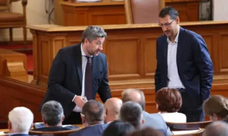 Който иска извънредна сесия на общинския съвет да си осигури