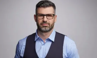 Кузман Илиев: Бюджет 2026 година – дълг, оръжия и Бангаранга на празни плажове