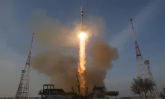 Руски товарен кораб лети към МКС с технически проблем