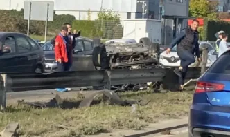Тежка катастрофа преди Симеоновско шосе в София (ВИДЕО/СНИМКИ)
