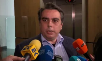 От профила във Фейсбук на журналиста Стефан Ташев Кокорчо Асен Василев с