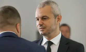 Възраждане получи декларацията на ПП ДБ за формирането на санитарен кордон