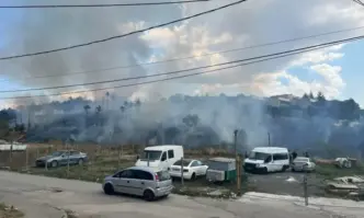 Пожар близо до дом Майка и дете в Стара Загора