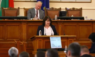 Велкова потвърди: Пари от Плана за възстановяване са ползвани за социални плащания