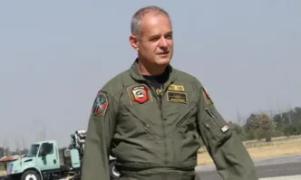 Със свой указ държавният глава Румен Радев назначава за командир