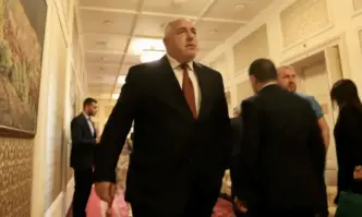 Редно е Асен Василев да дойде в парламента за да