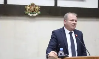 Общински съвет Благоевград прекрати предсрочно пълномощията на председателя Радослав Тасков Това