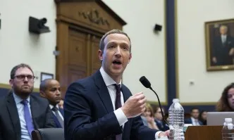 Зукърбърг се извини за срива на Facebook