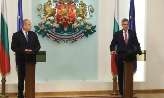 От Фейсбук профила на анализатора Илиян ВасилевСАЩ наложиха санкции срещу