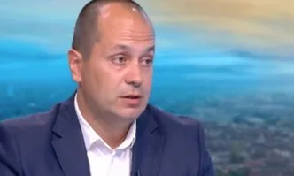 Каменов: Ако има оставка, има опасност да блокира работата на общините и да има проблем за всички българи