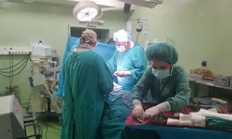 След тежка катастрофа – лекари от Пирогов и Майчин дом спасиха майка и нероденото ѝ бебе
