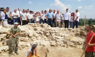 Борисов за могила Малтепе: Ще помогнем максимално на археолозите