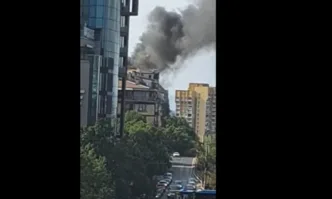Огромен пожар в центъра на София съобщава Dariknews bg Огънят е в